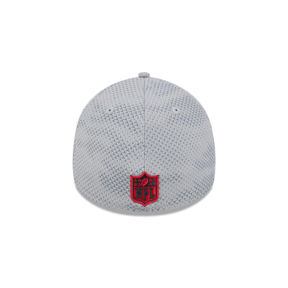 Kansas City Chiefs 2024 Sideline Gray 39THIRTY Stretch Fit Hat